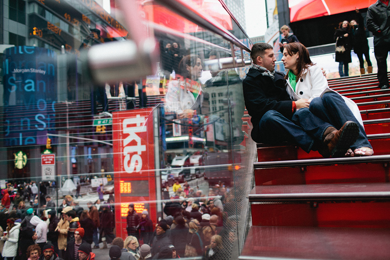 NY engagement photo