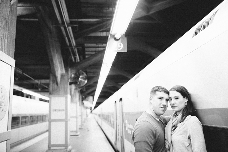 NY engagement photo